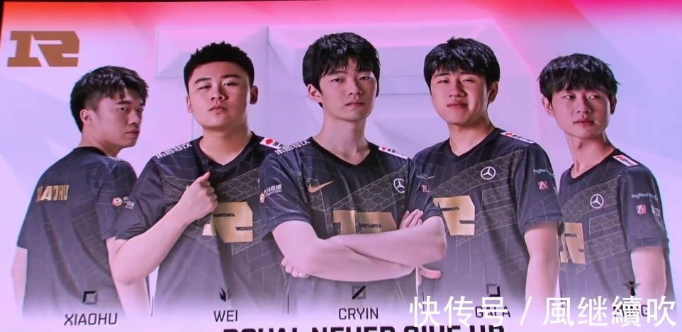 对库兹涅佐 对库兹涅佐